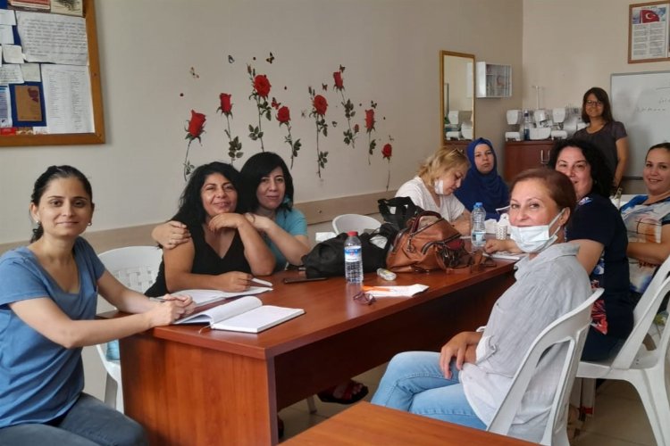 Kocaeli İzmit’te kadın tiyatorosu kursiyerleri senaryo yazdı
