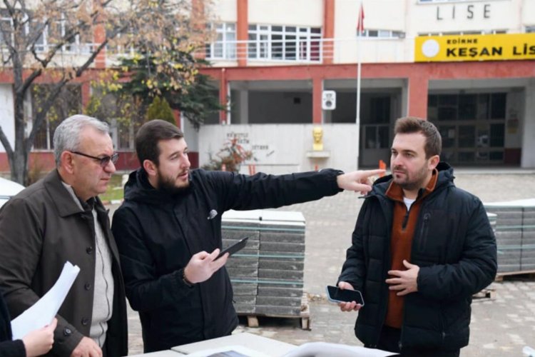 Edirne Keşan’da Eğitim-Sen’den okul bahçesi tepkisi!