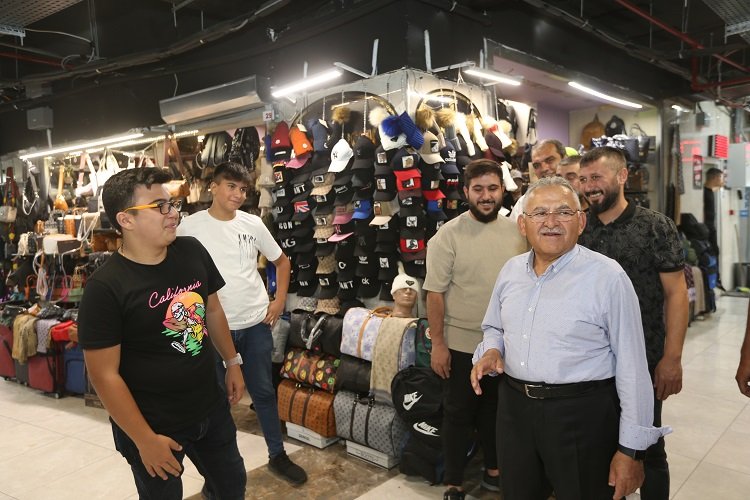 Memduh Büyükkılıç’tan Yeraltı Çarşısı’na inceleme