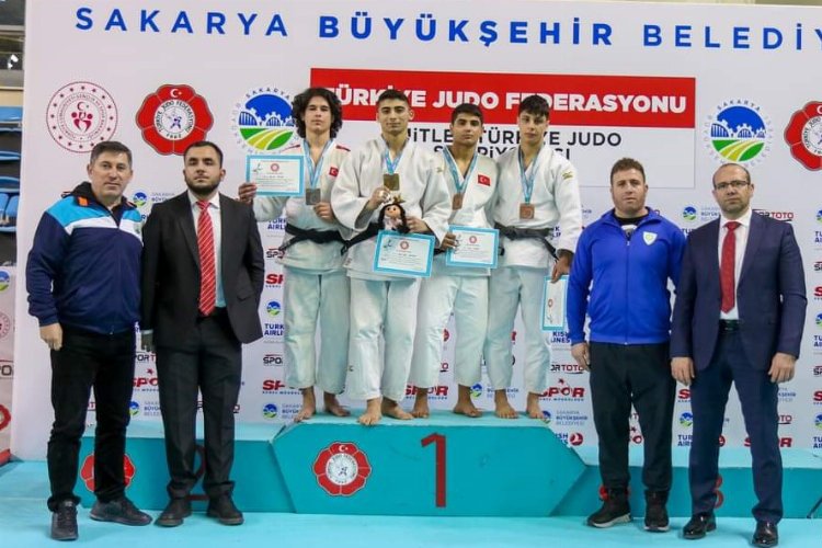 Bursa Osmangazili judocular ‘Ümitler’e damga vurdu