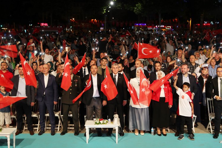 Sakarya ’15 Temmuz’ için tek yürek oldu