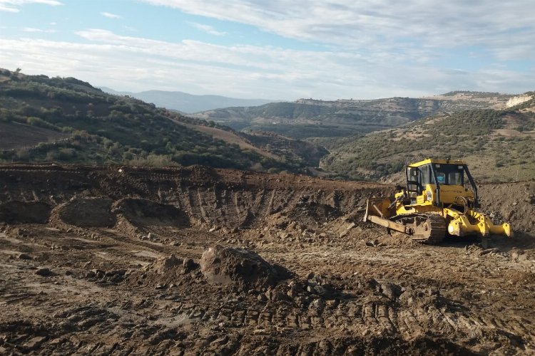 Manisa Selendi’de 2 HİS göleti temizliği