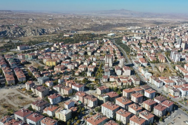 Nevşehir Belediyesi’nden ‘Güzelyurt’a sıcak asfalt