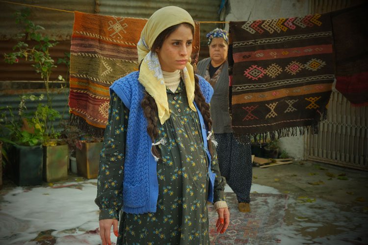 ‘Dilberay’ filmi hasılatıyla gişenin lideri oldu