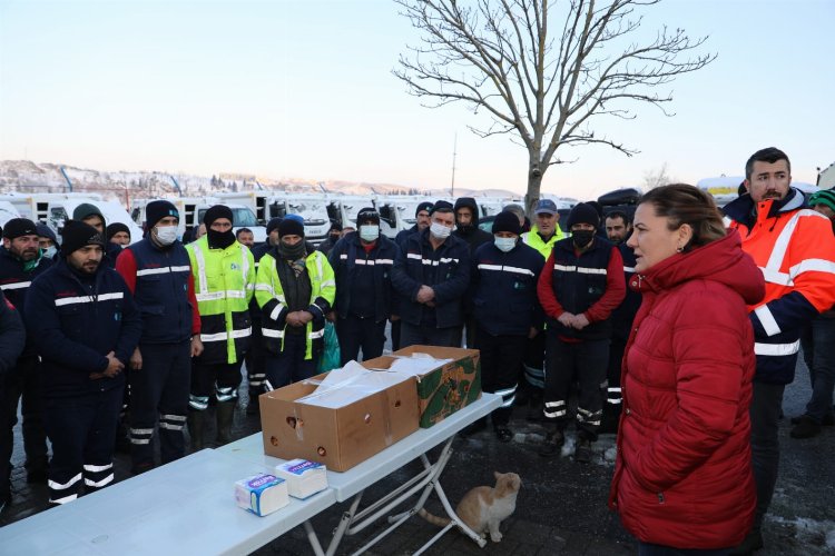 Kocaeli İzmit’te Hürriyet, temizlik işçileriyle bir araya geldi
