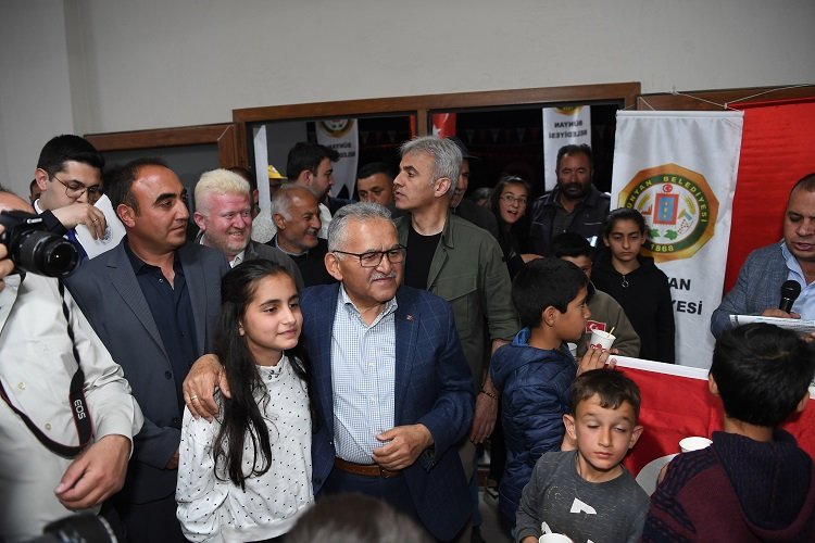 Kayseri’de önce açılış sonra iftar