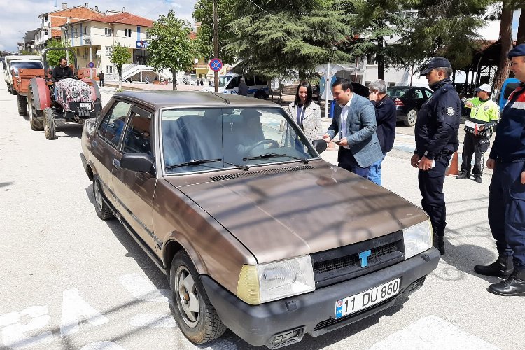 Pazaryeri ilçesinde “Yayalar için 5 adımda güvenli trafik” uygulaması yapıldı