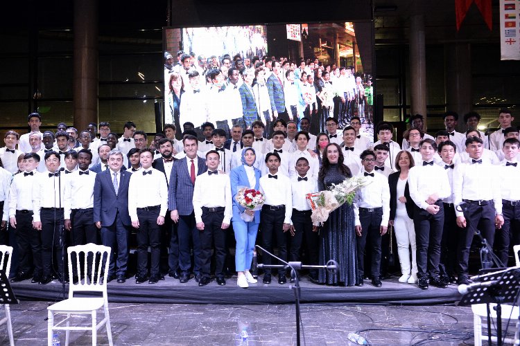 Bursa Osmangazi’de “Bi’ Dünya Müzik”