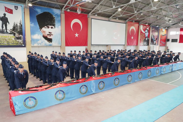 Kütahya’da ‘Hava’lı yedek subaylar yemin etti
