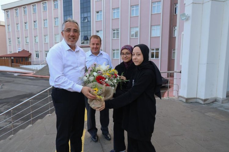 Mehmet Savran’dan eğitim yuvasına ziyaret