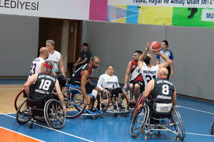 Hatay Büyükşehir’den farklı galibiyet