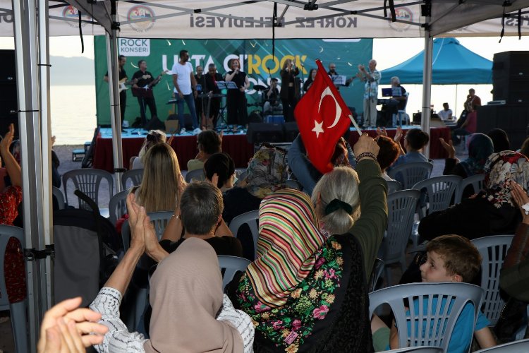 Kocaeli’de 60+Aktif Yaşlanma Kulübü hizmete girdi