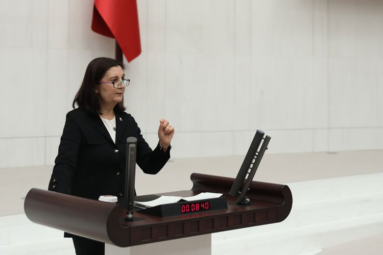 CHP’li Karabıyık Bakan Özer’e eğitimde ‘yaz okulu’nun gerekçesini sordu