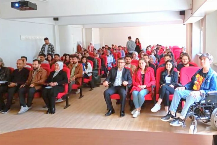 KİYÜ’de “Sağlık Yönetiminde Akademik Kariyer” söyleşisi