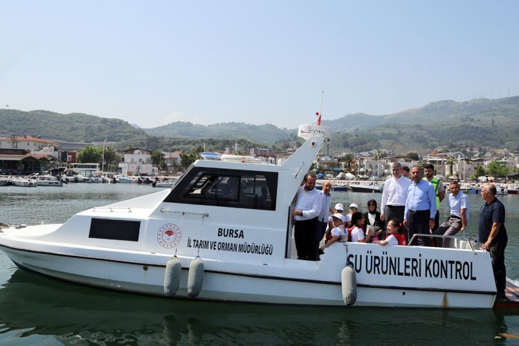 Bursa’da ‘lider çocuklar’ tekne gezisi yaptı