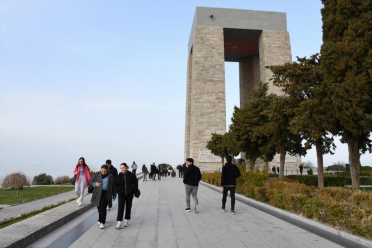 Bursa İnegöllü 1500 genç Çanakkale’yi gezdi