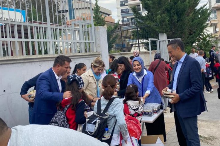 DEVA’dan çocuklara beslenme yardımı