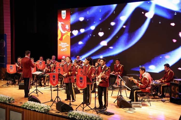 Kayseri Talas’ta jandarmadan özel konser