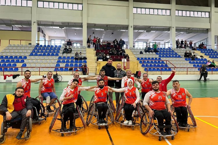 Malatya’da voleybol ve basketbol takımları galibiyet serisine devam ediyor