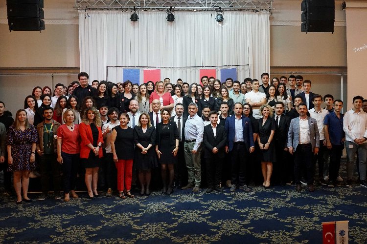 CEV’de gençliğin ‘gelecek’le buluşması