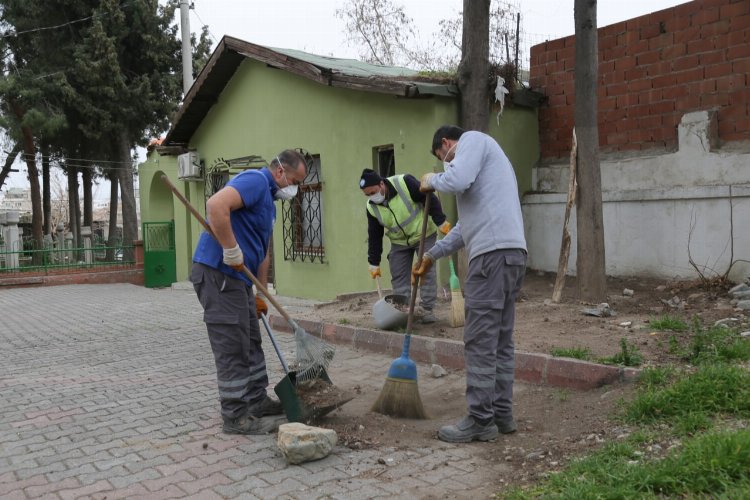 Balıkesir Edremit’te camilere Ramazan temizliği
