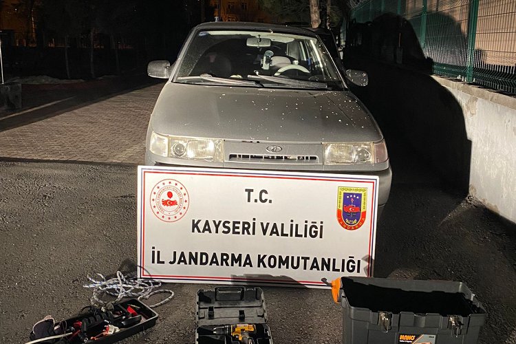 Kayseri’de baz istasyonu soygunu