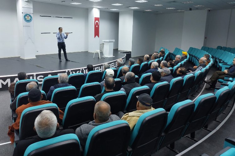 Manisa Turgutlu’da arıcılara kışlatma eğitimi