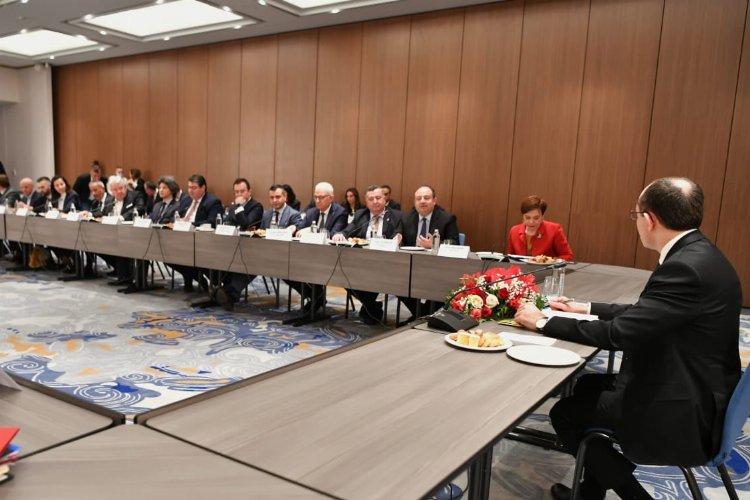 Bakanı Muş’tan Bulgaristan’da iş birliği görüşmesi