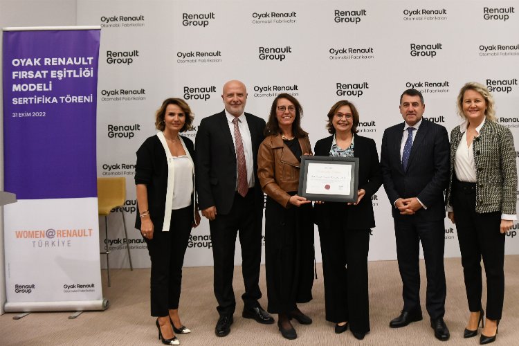 Oyak Renault’a KAGİDER’den ‘Fırsat Eşitliği’ sertifikası