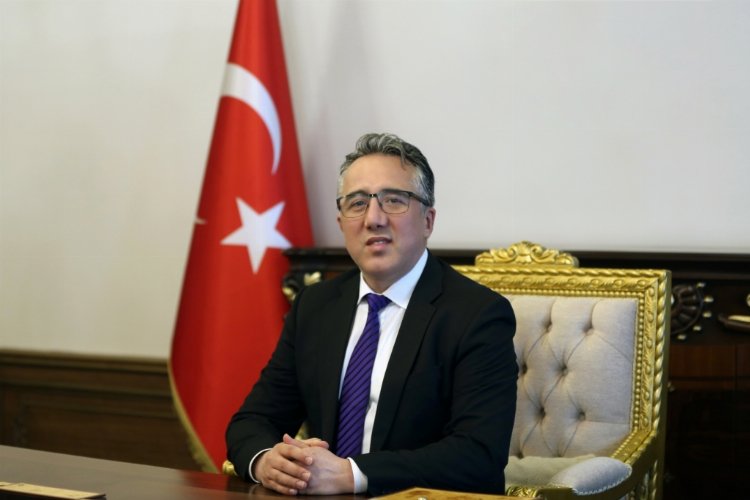 Nevşehir Belediyesi’nden 2 bin aileye kırtasiye çeki desteği