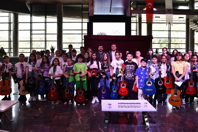 Bursa Osmangazi’de ‘Bilgi Evleri’ne bol etkinlikli kapanış
