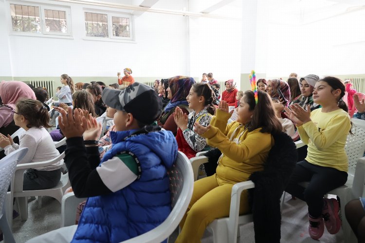 Nevşehir Belediyesi Şehir Tiyatrosu’ndan köy okullarına çıkarma