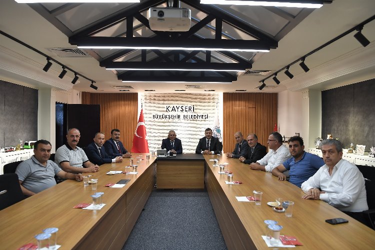 MHP’li Ersoy’dan Büyükkılıç’a ziyaret