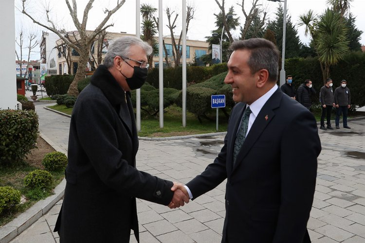 “Sakarya savunma sanayinin en önemli merkezlerinden biri”