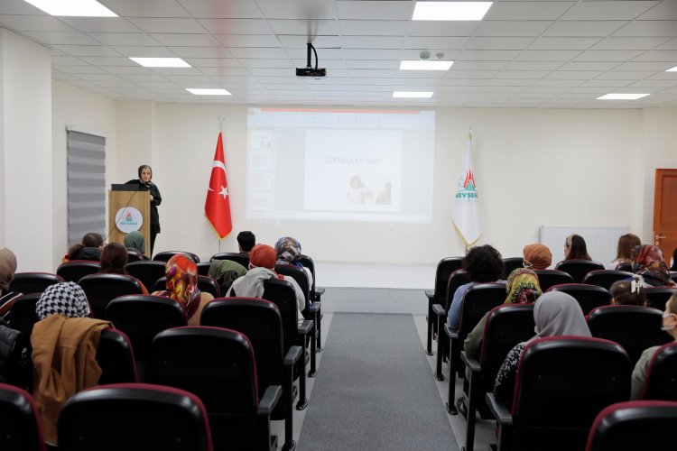 Kadınlar için “Aile İçi İletişim” semineri